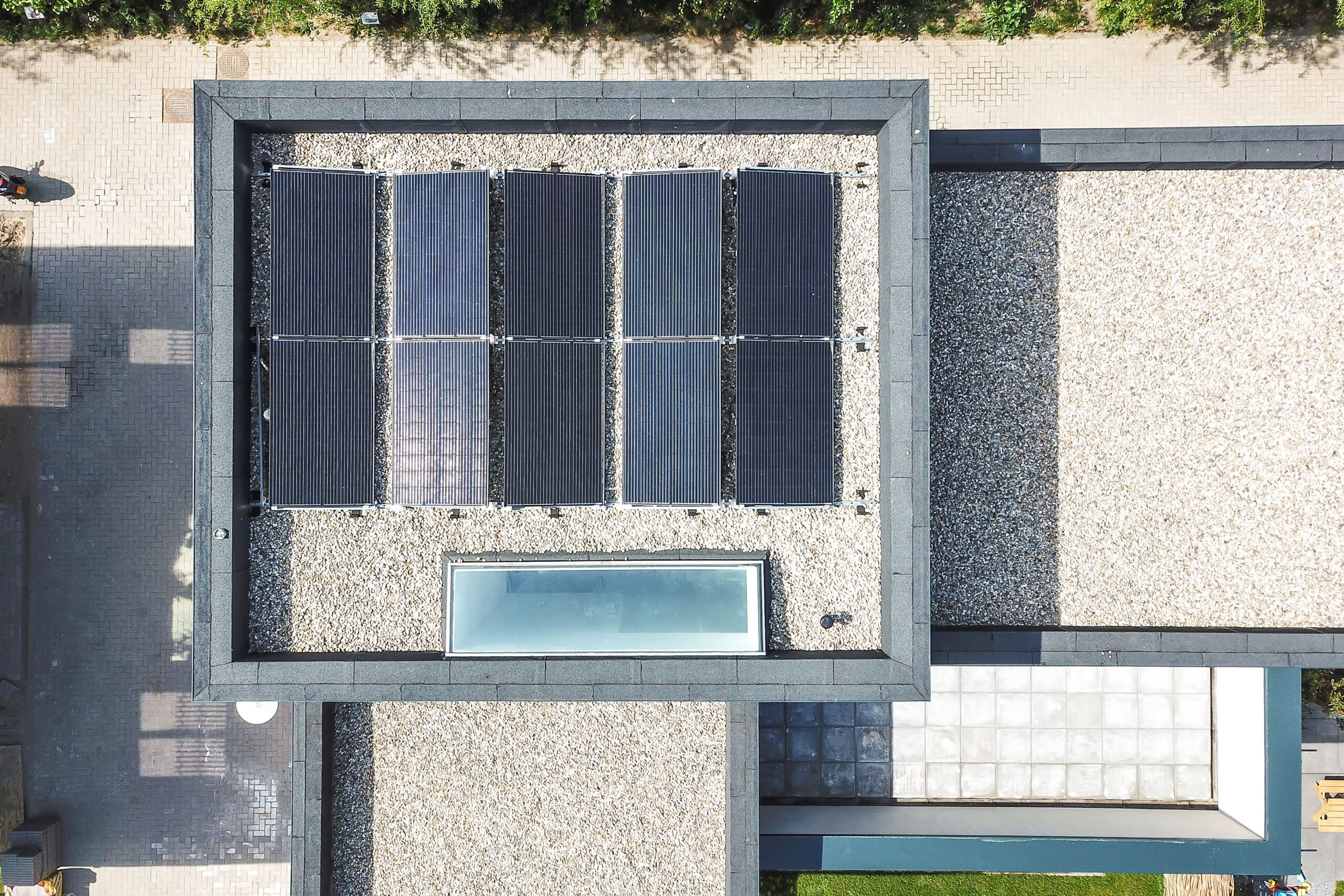 Photovoltaikanlage in Leipzig auf einem Anbau