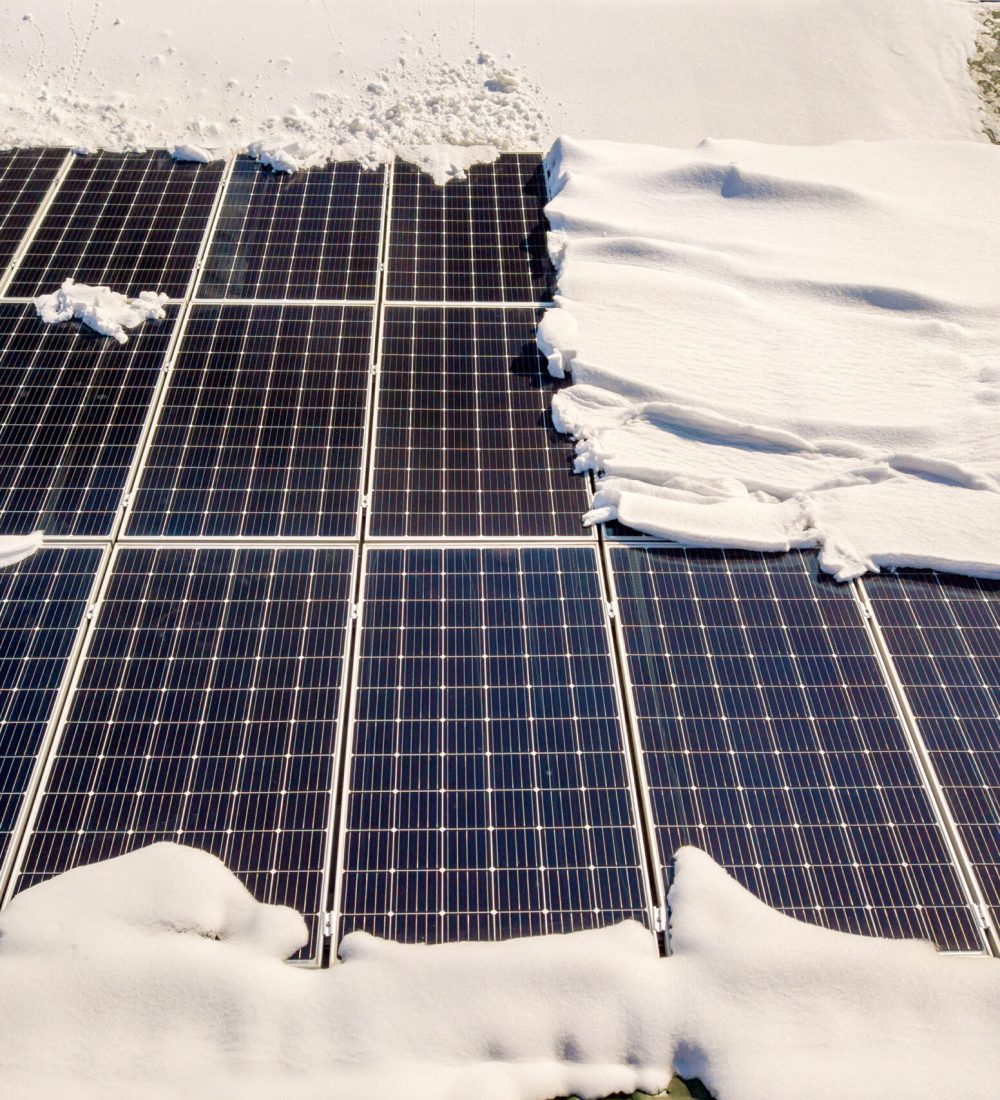 Photovoltaikanlage im Schnee